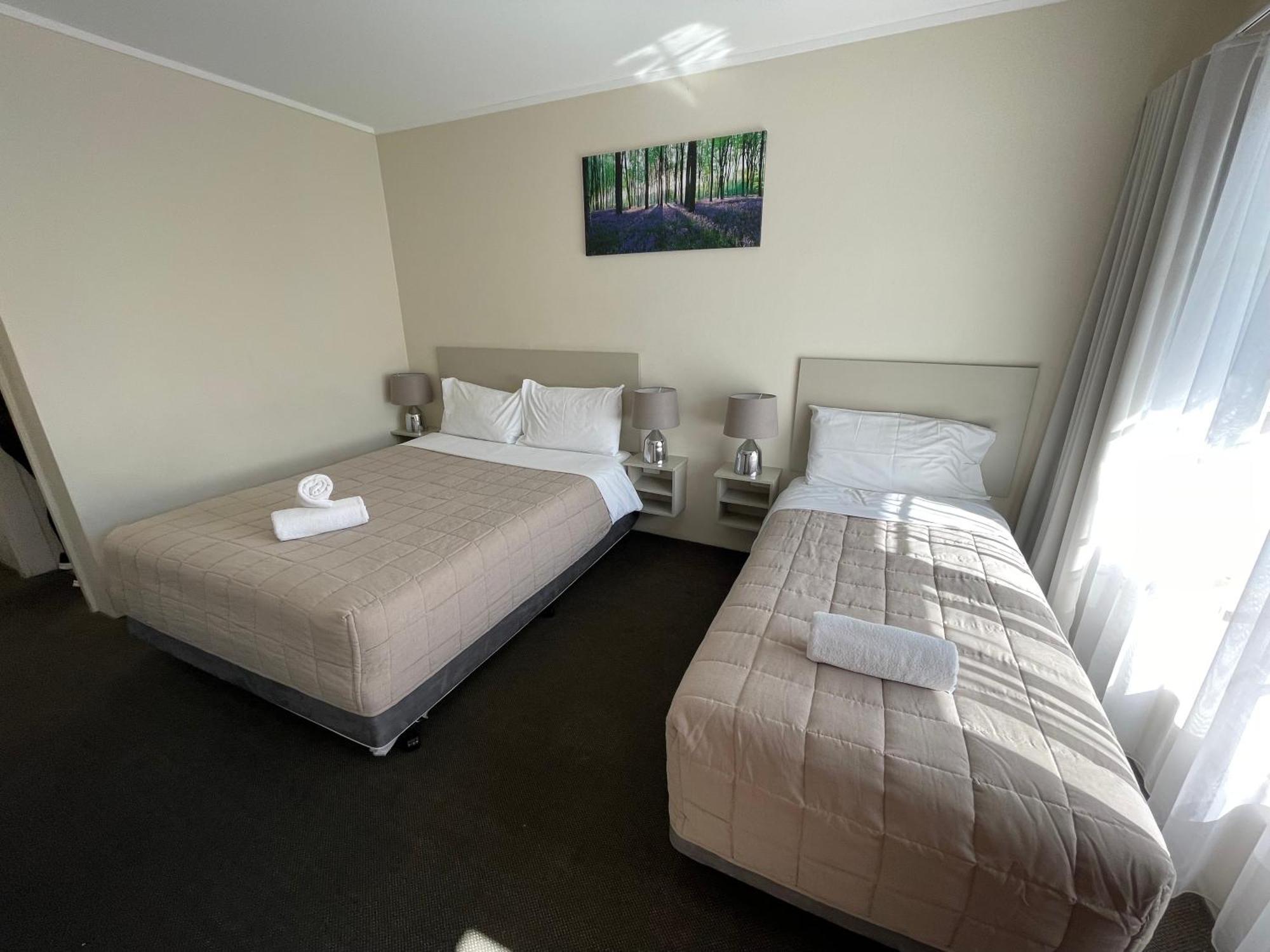 George Bass Motor Inn Nowra Bagian luar foto